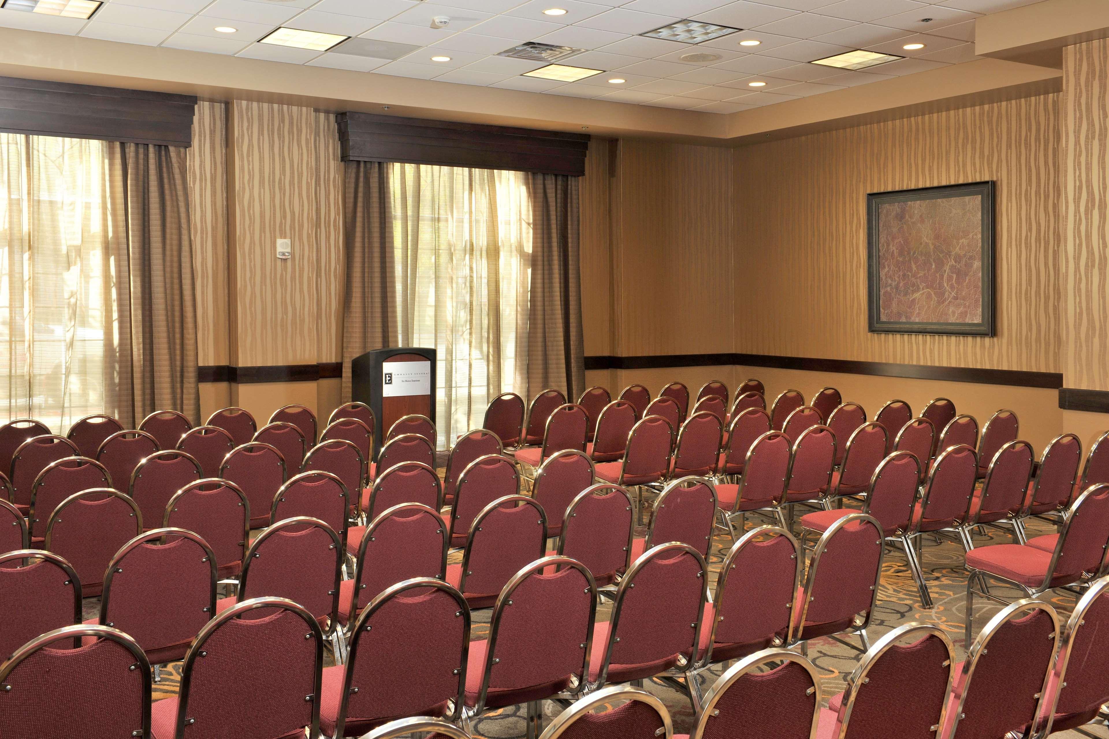Embassy Suites Des Moines Downtown İş olanakları fotoğraf