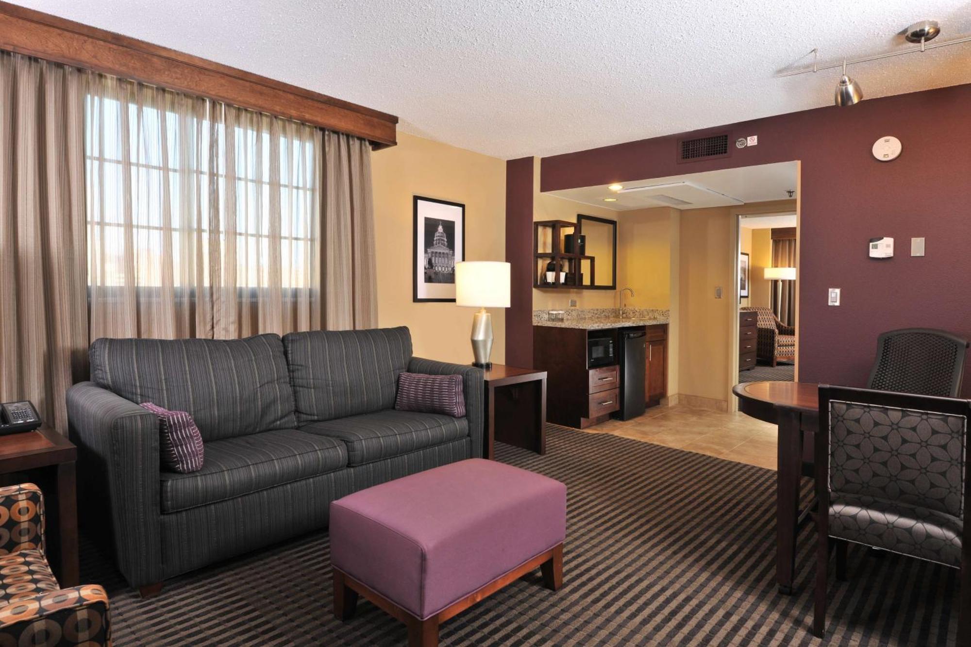 Embassy Suites Des Moines Downtown Dış mekan fotoğraf